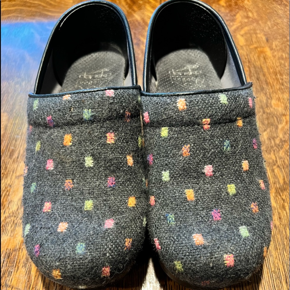 Dansko grey flannel clogs shoes